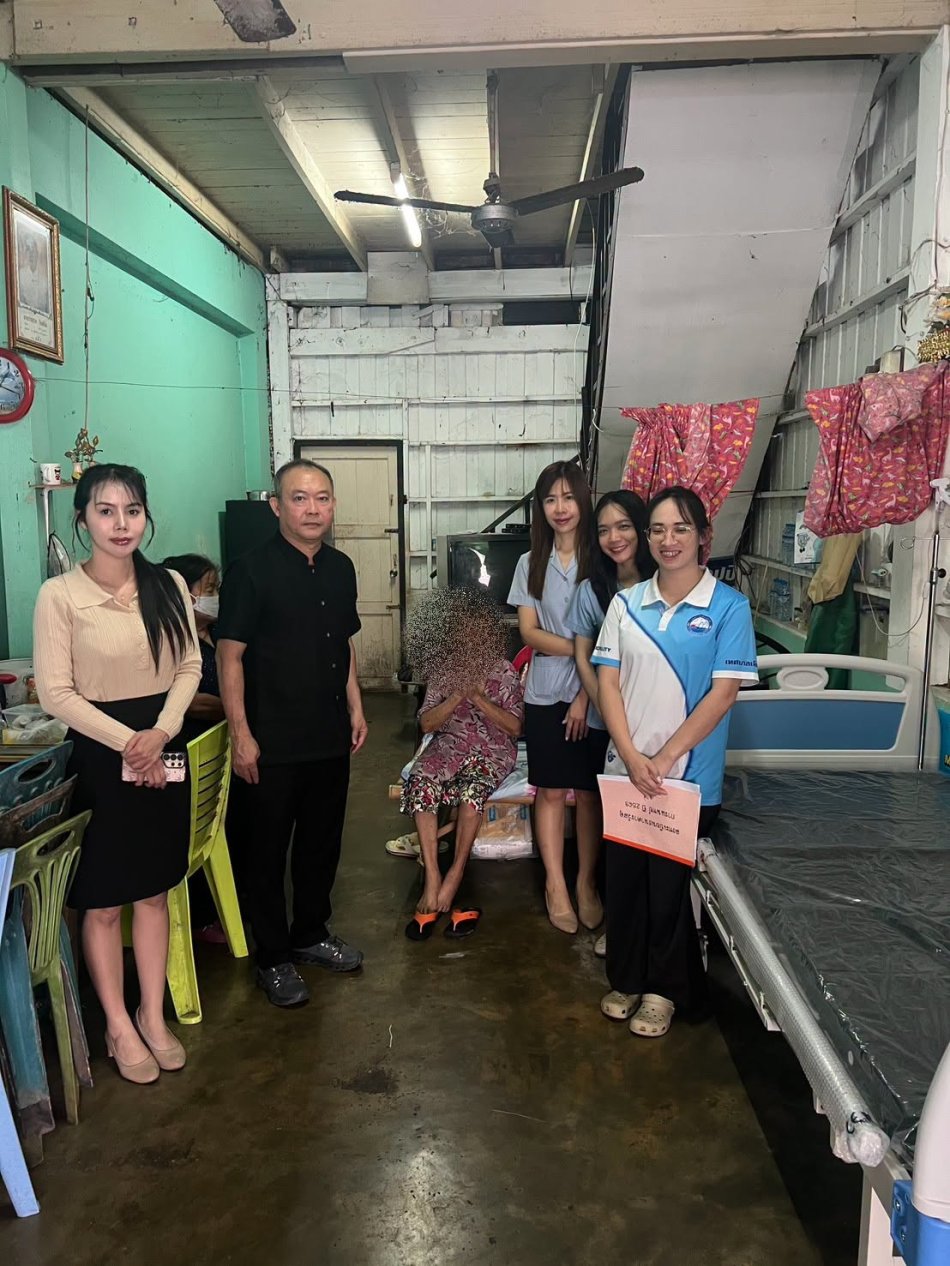 เทศบาลเมืองตราด ลงพื้นที่ให้ยืมอุปกรณ์ทางการแพทย์แก่ประชาชน