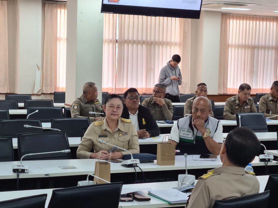 เทศบาลเมืองตราด ร่วมประชุมคณะกรรมการรักษาความมั่นคงและความสงบเรียบร้อยจังหวัดตราด