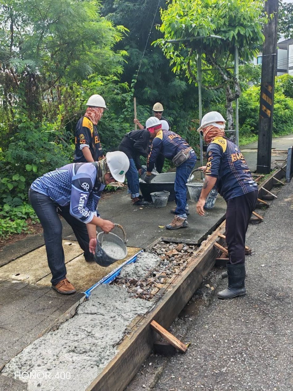 เทศบาลเมืองตราด เดินหน้าพัฒนางานสาธารณูปโภคอย่างต่อเนื่อง เพื่อความปลอดภัยและความสะดวกของประชาชน