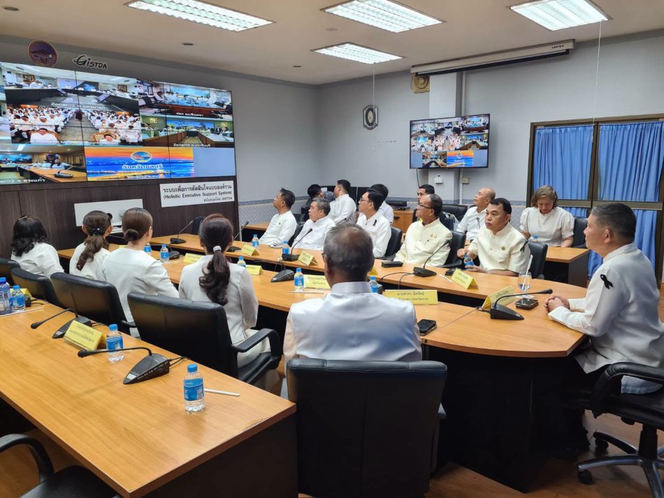เทศบาลเมืองตราด ร่วมพิธีบรรยายธรรม นำอบรมจิตภาวนา เฉลิมพระเกียรติพระบาทสมเด็จพระเจ้าอยู่หัว เนื่องในโอกาสวันเฉลิมพระชนมพรรษา 28 กรกฎาคม 2569